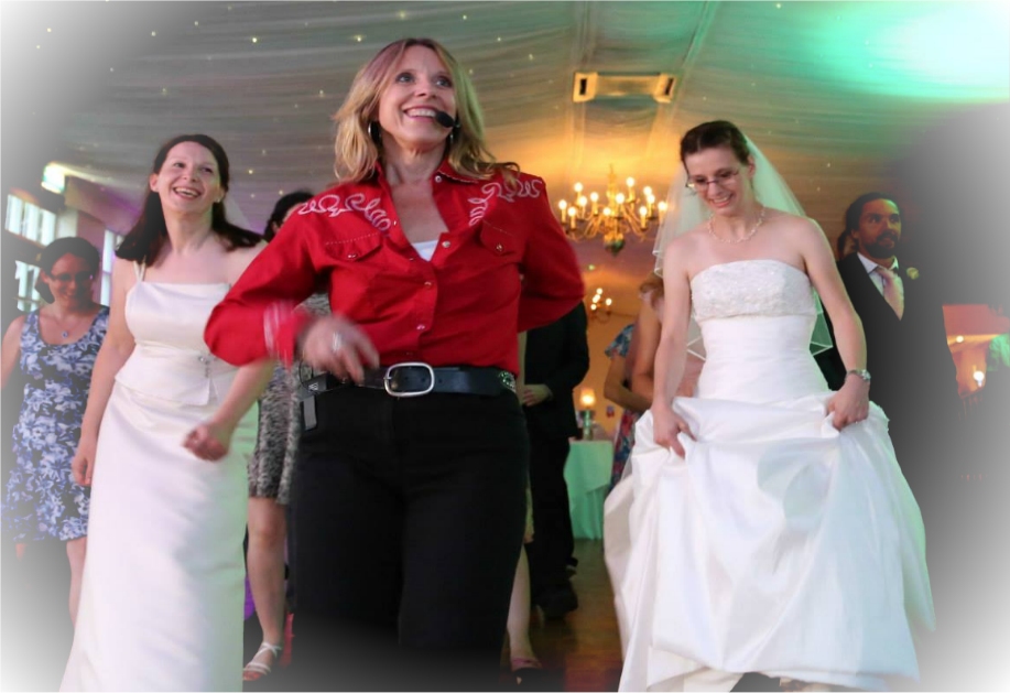 Wedding boot scootin'